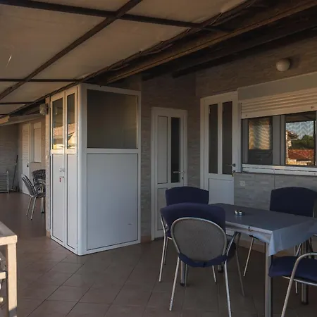 5 Apartment
