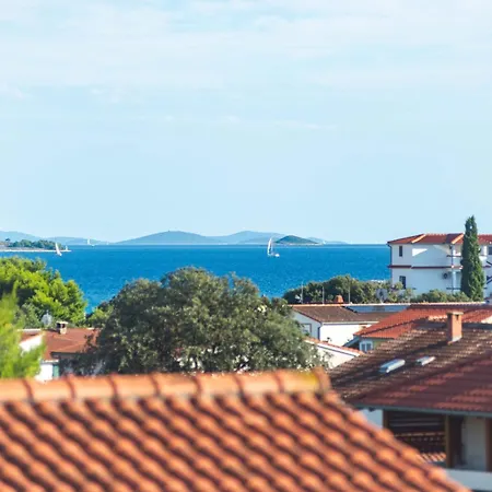 アパート 5 Pakoštane