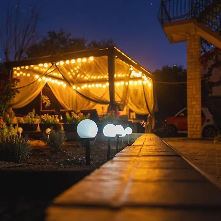 アパート 5 Pakoštane